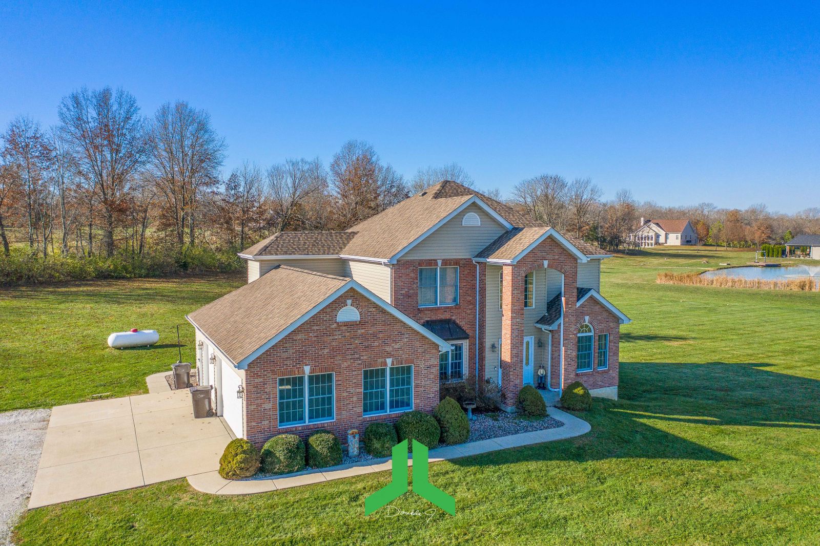 Double J Roofing and Contractors Saddleranch