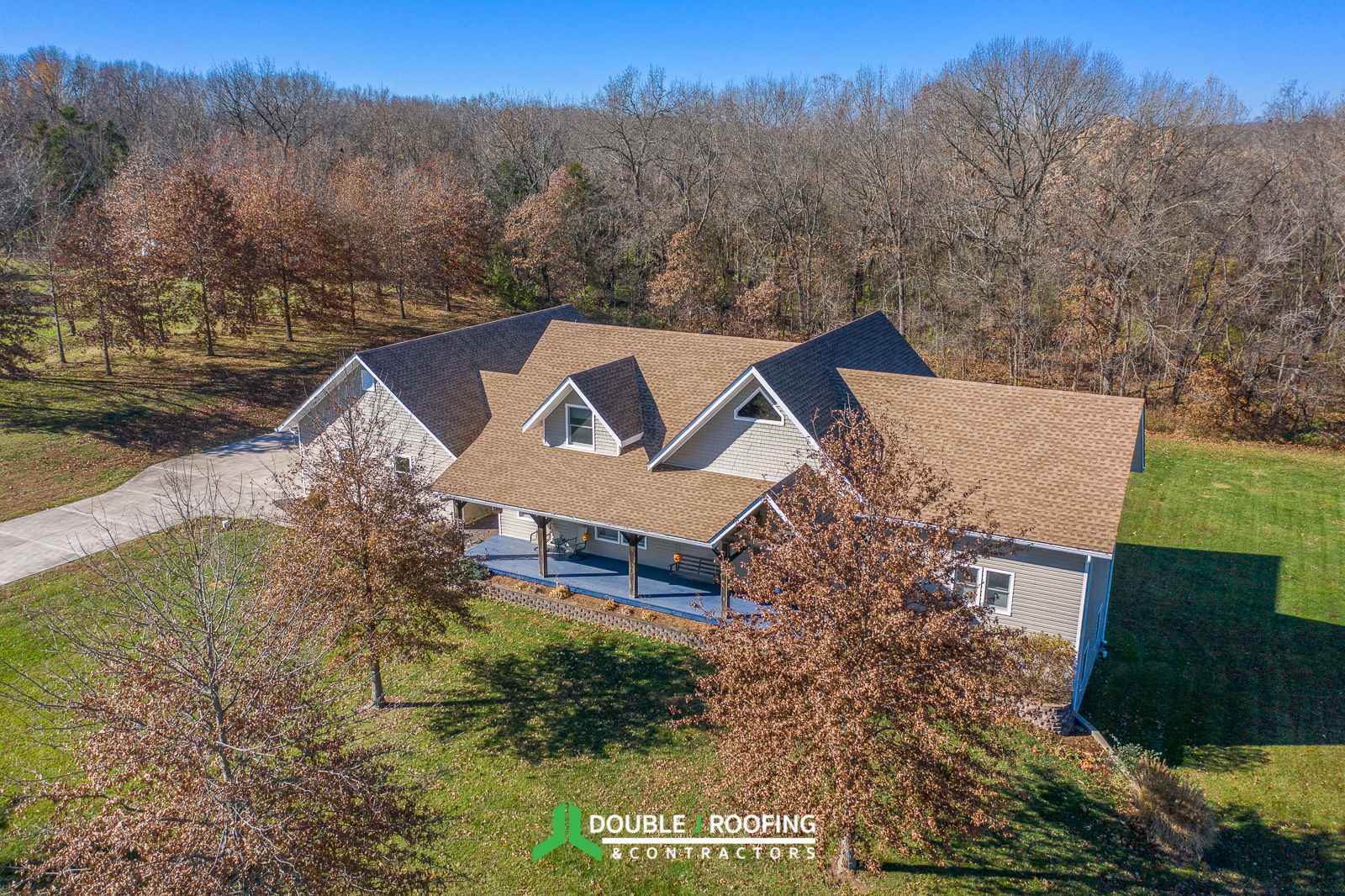 Double J Roofing and Contractors Shakewood